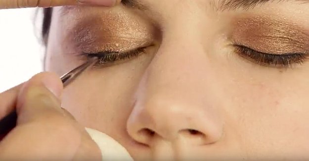 Bobbi Brown - Gel Eyeliner in Black | Olivia Munn Oscars 2016 Makeup Tutorials, check it out at //makeuptutorials.com/olivia-munn-makeup-tutorial/