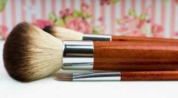 feature | How to Clean Makeup Brushes