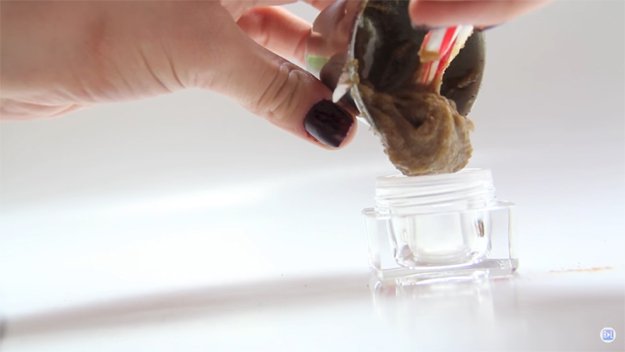 Transfer Into a Small Container | Easy DIY Lip Scrub Makeup Tutorial