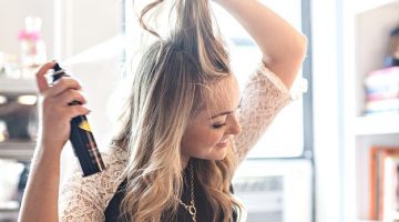 We've polled out the best dry shampoos to keep your hairstyle looking fresh by Makeup Tutorials at //makeuptutorials.com/10-dry-shampoos-shouldnt-summer-without/