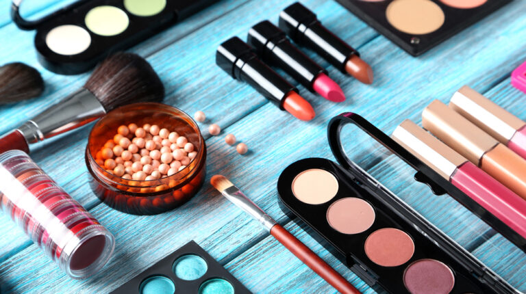 Makeup Products | Broke? Here’s Where to Get Free Makeup Samples