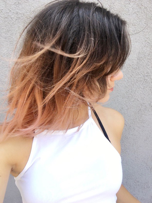 Light pink hair trend | Rose Gold Hair At Home | The Quick & Easy Hair Trend You'll Fall In Love With This Fall!