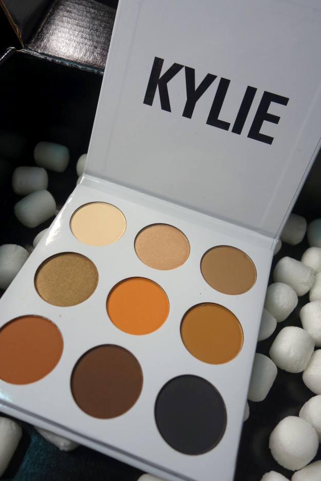 Product | Kylie Cosmetics Kyshadow Palette Makeup Review | Is It Worth It?