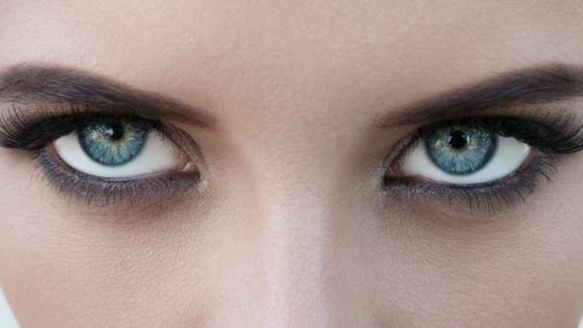 Makeup Tutorials | MUA Tips: How to Fake Big Eyes with Makeup