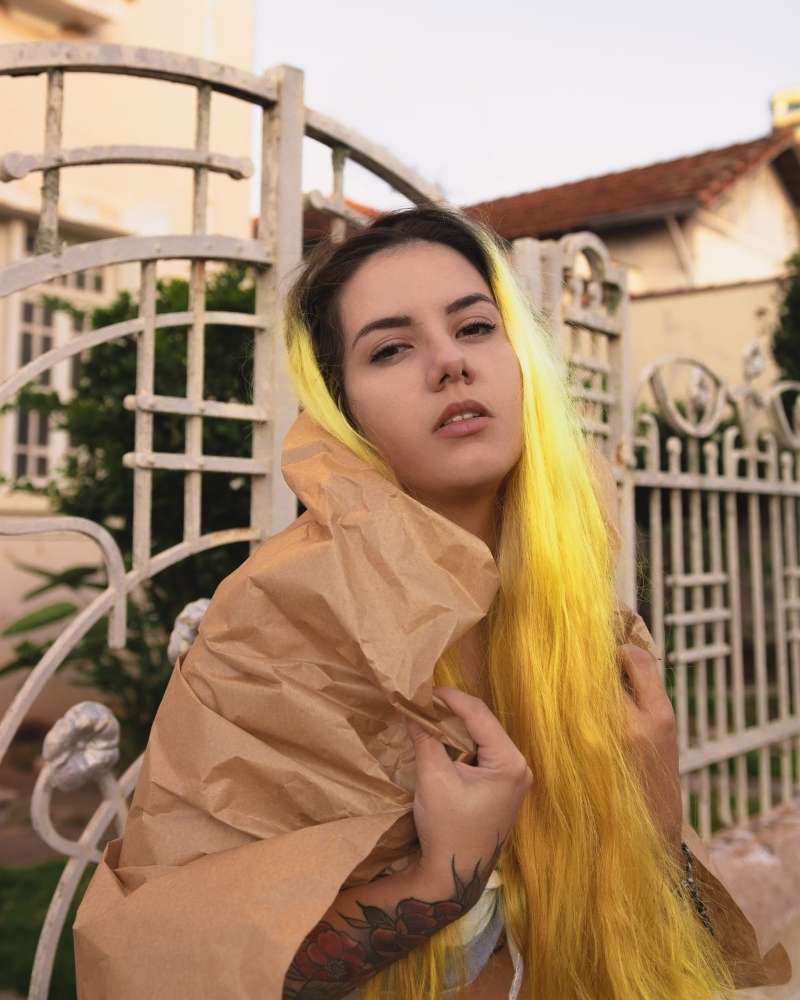 woman-with-yellow-hair-s | long hairstyle colors