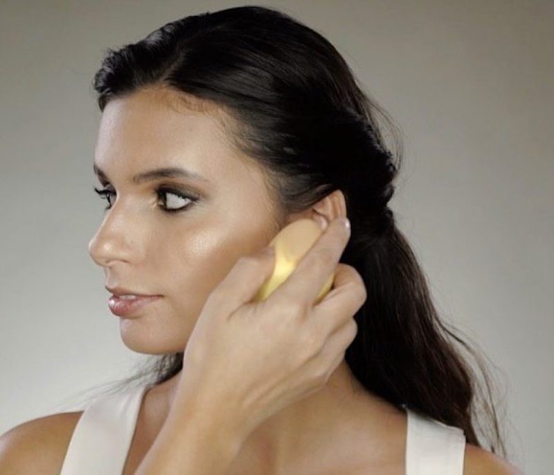 applying-foundation | makeup tutorials