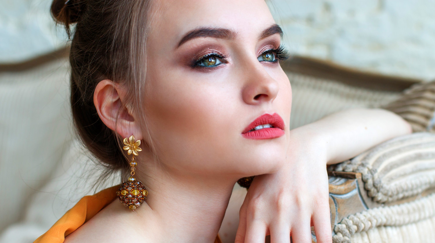 Gorgeous Holiday Makeup Looks | makeup holidays | Featured