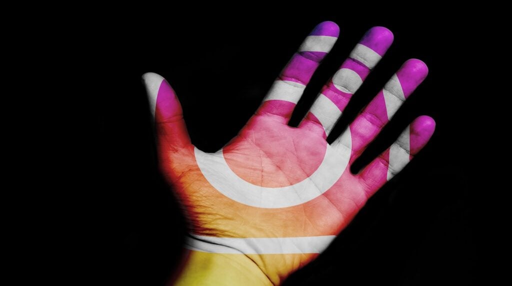 hand IG Logo | Favorite Beauty Post on Instagram this Week
