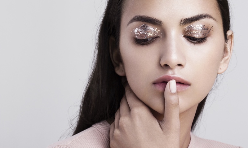 beauty-portrait-indian-model-glitter-makeup | fall makeup trends