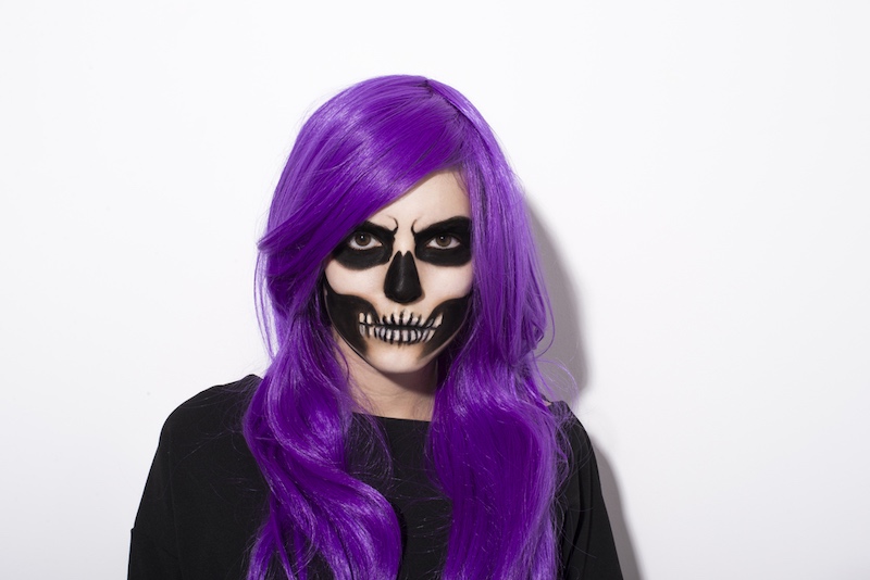 portrait-woman-terrifying-halloween-makeup-purple | halloween makeup