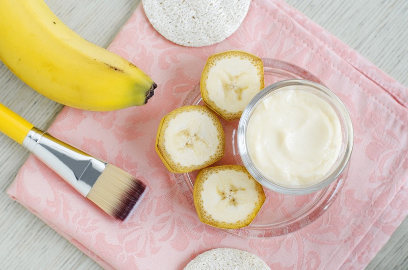 homemade-banana-face-mask-moisturizer-small | homemade skin care recipes