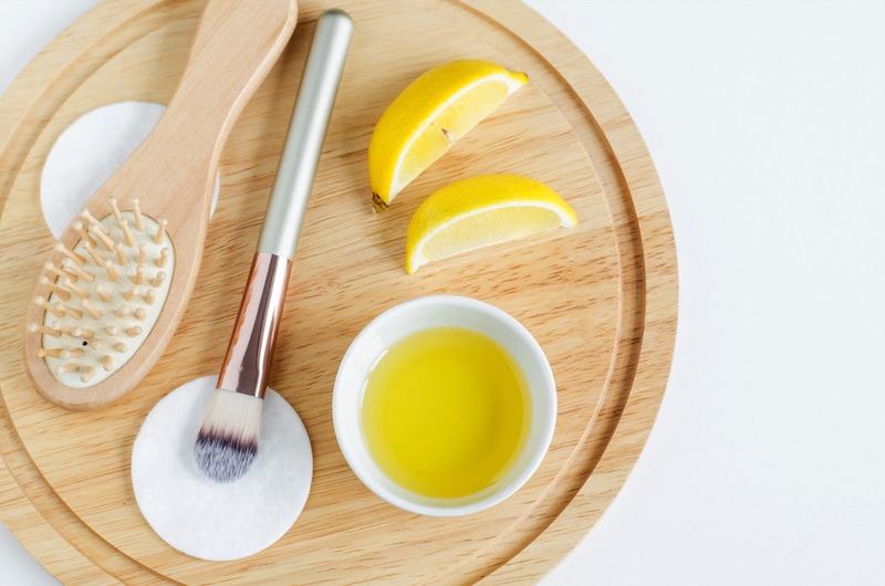 olive-oil-lemon-slices-cotton-pad | homemade skin care remedies