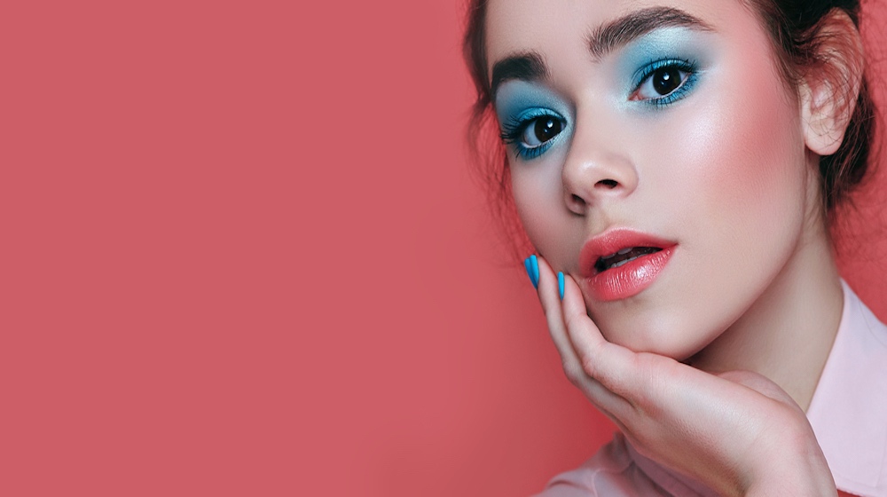 Pretty Woman Blue Makeup | Euphoric Pastel Blue Eyeshadow Makeup Tutorial | Featured
