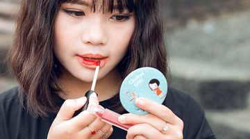Woman Putting On Lipstick | Lip Tint Products To Achieve That Fresh Subtle Look | Featured