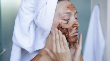 diy-coffee-scrub-face-mask | How To Make A Facial and Body Coffee Scrub At Home | Featured